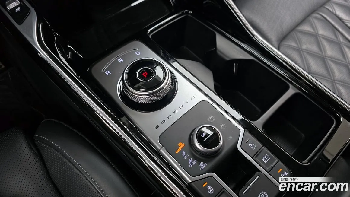 Kia Sorento — фото 10