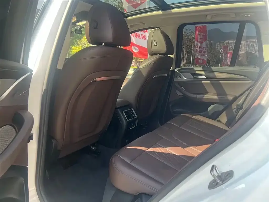 BMW X3 2022 из CN, фото 2