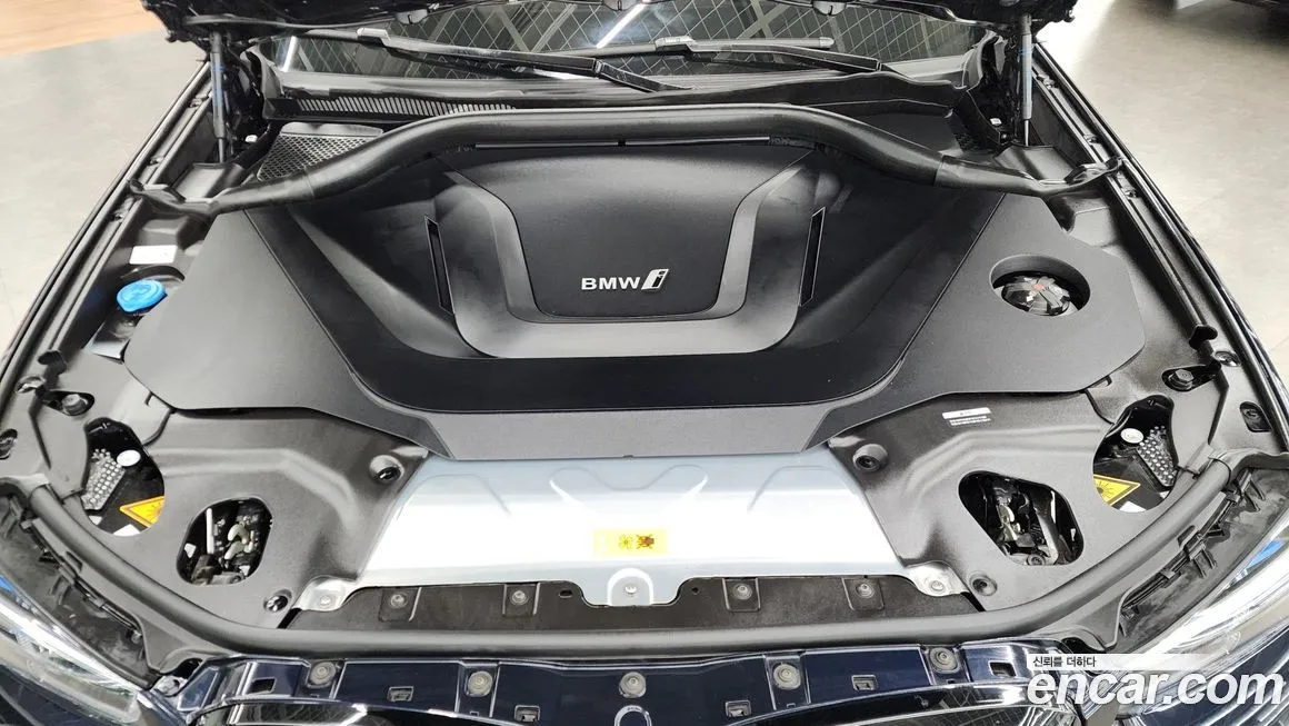 BMW iX3 2024 из KR, фото 10