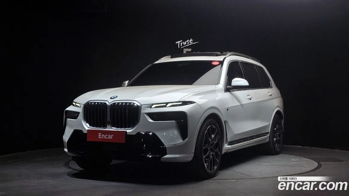 BMW X7 — фото 1