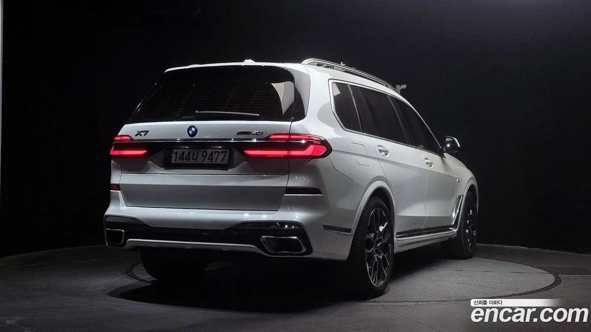 BMW X7 — фото 7