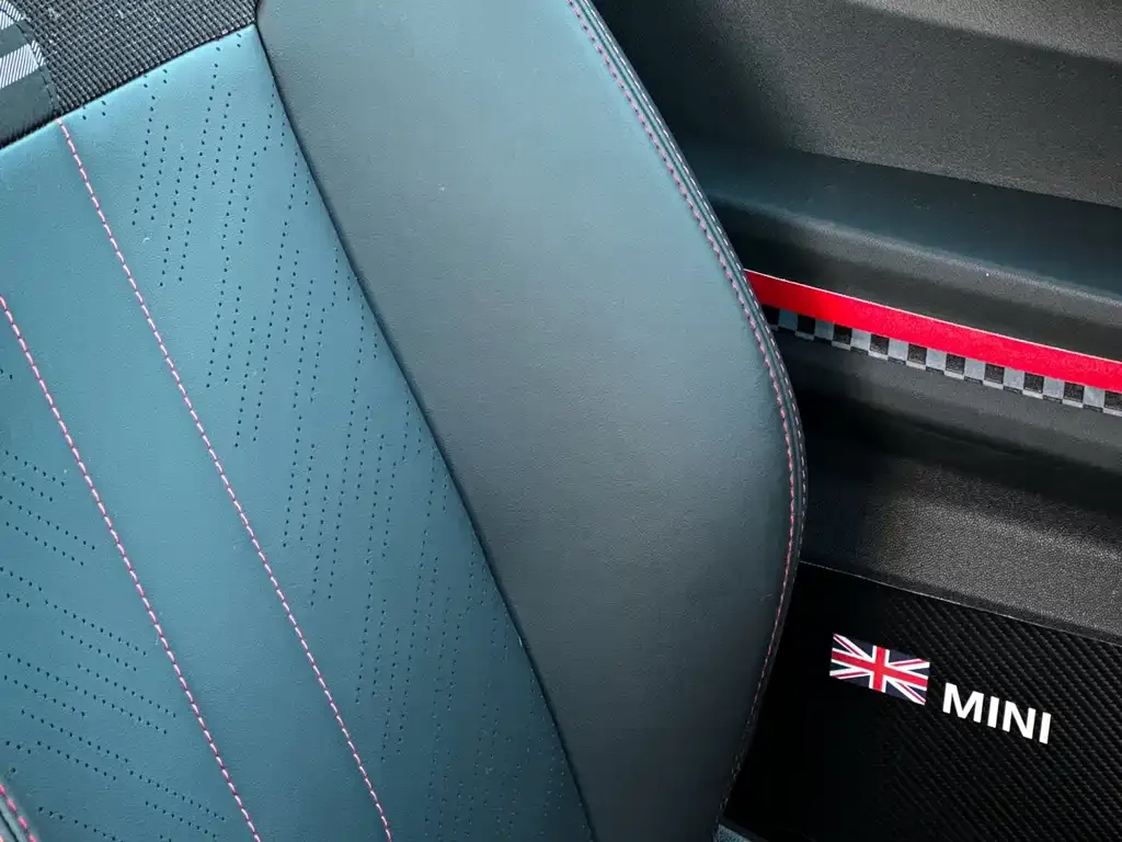 MINI JCW (John Cooper Works) 2025 из CN, фото 8