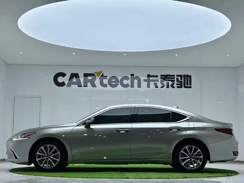 Lexus ES 2023 из CN, фото 9