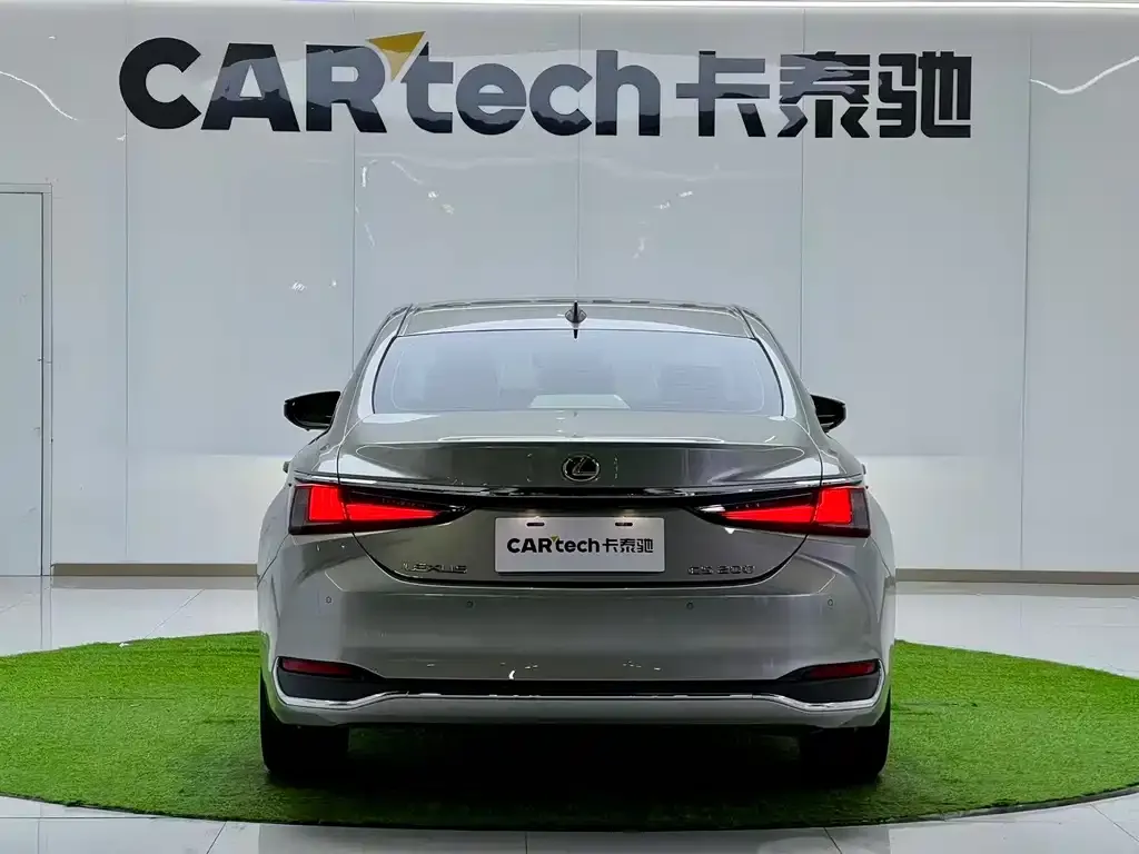 Lexus ES 2023 из CN, фото 7