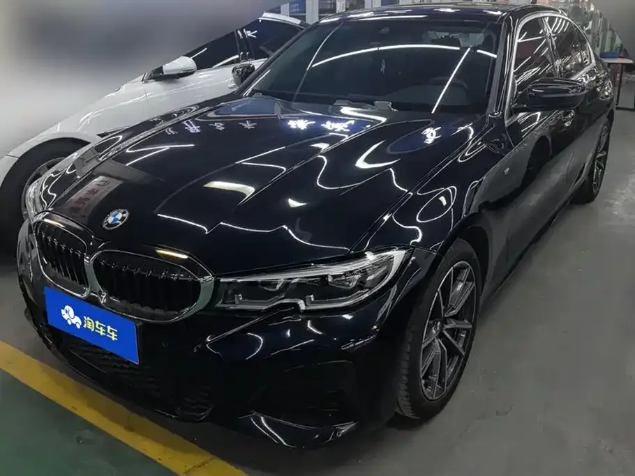 BMW 3 Series 2022 из CN, фото 1