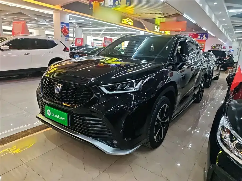 Toyota Crown Kluger 2022 из CN, фото 7