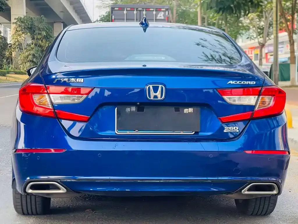 Honda Accord — фото 4