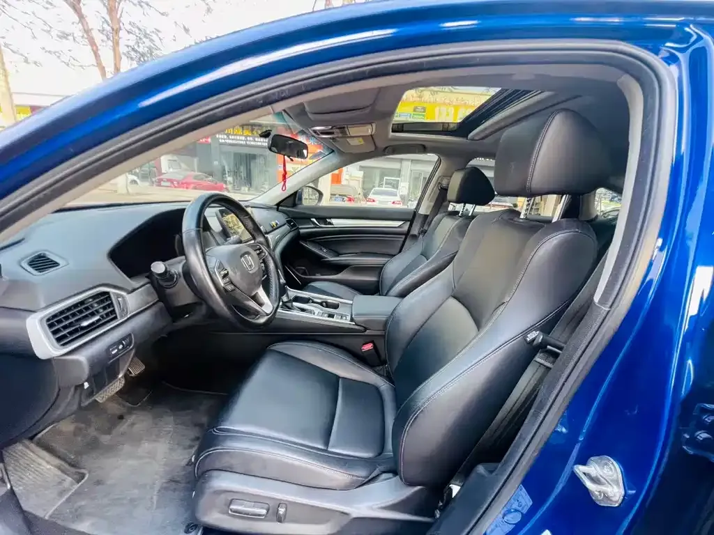 Honda Accord — фото 5