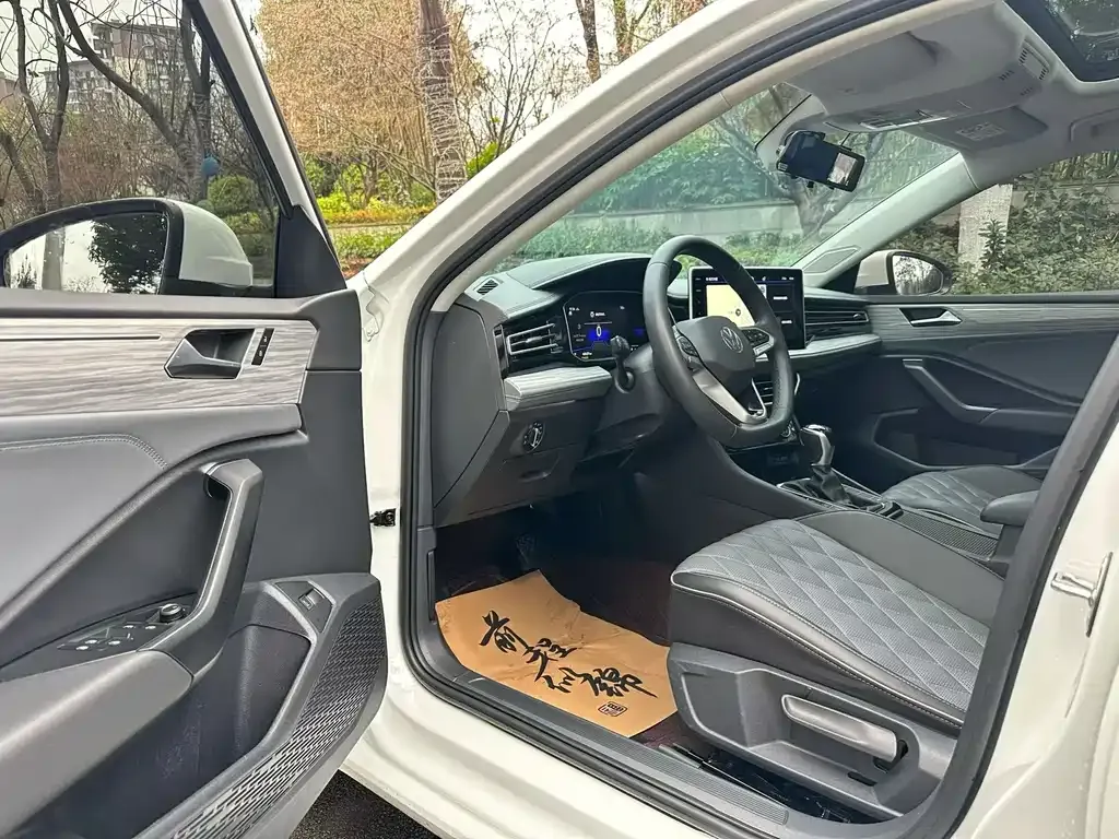 Volkswagen Sagitar 2024 из CN, фото 7