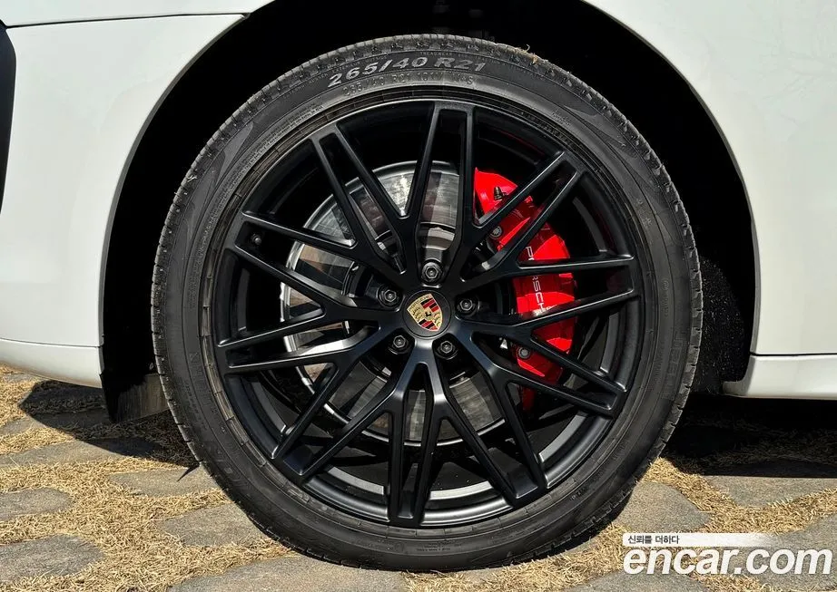 Porsche Macan 2023 из KR, фото 2
