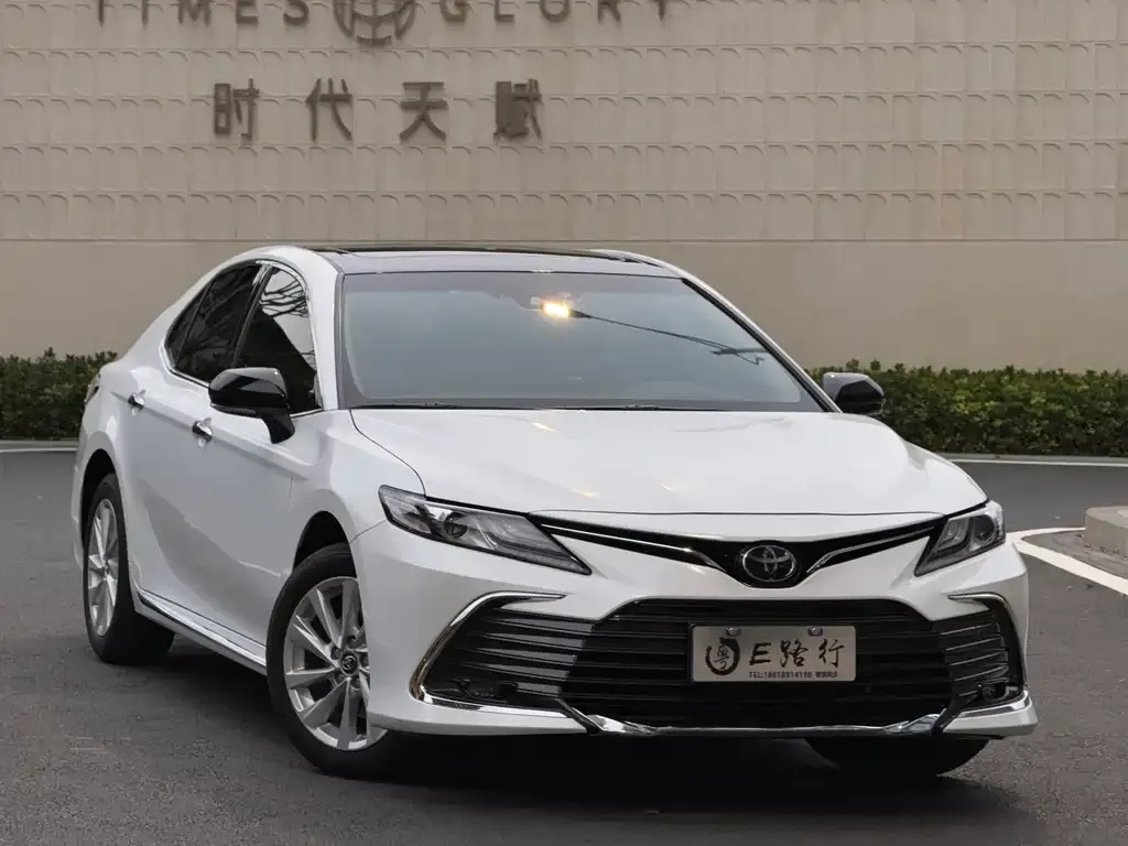 Toyota Camry 2023 из CN, фото 10