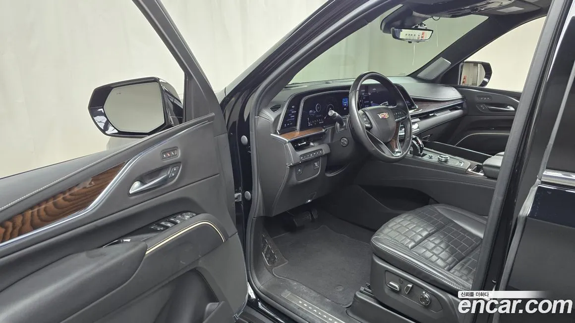 Cadillac Escalade 2023 из KR, фото 8