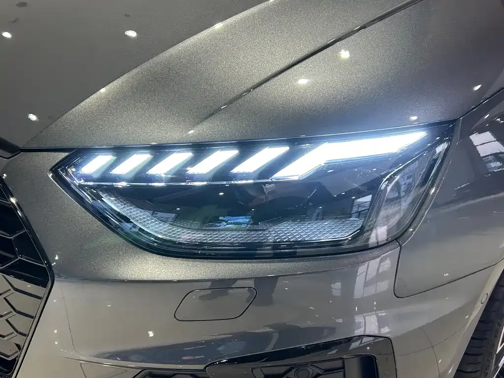 Audi A4L 2025 из CN, фото 7
