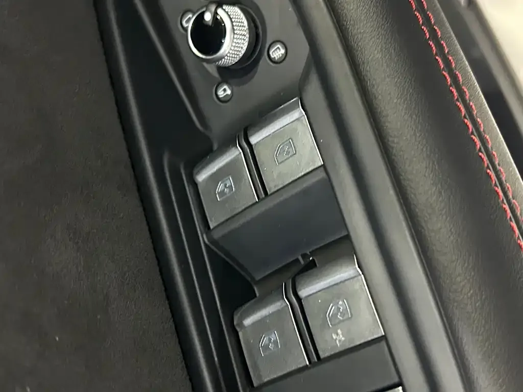 Audi A4L 2025 из CN, фото 5