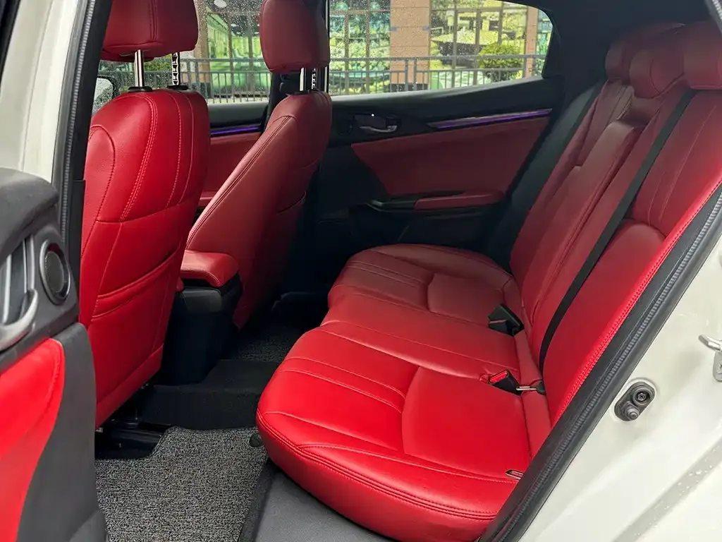 Honda Civic 2022 из CN, фото 2