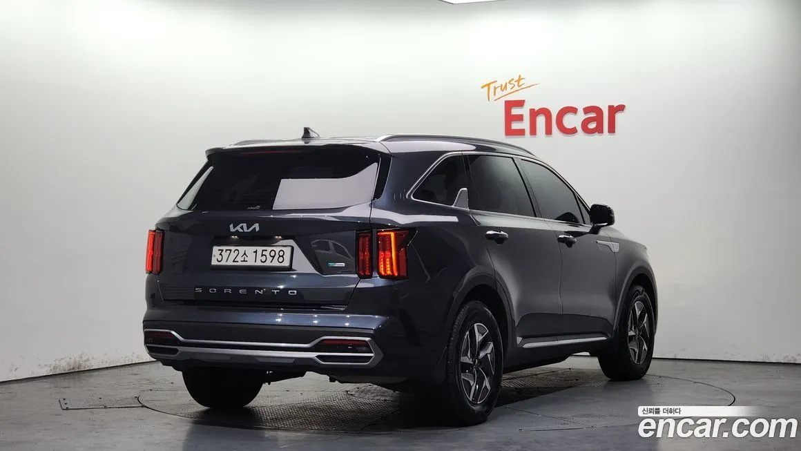 Kia Sorento — фото 9