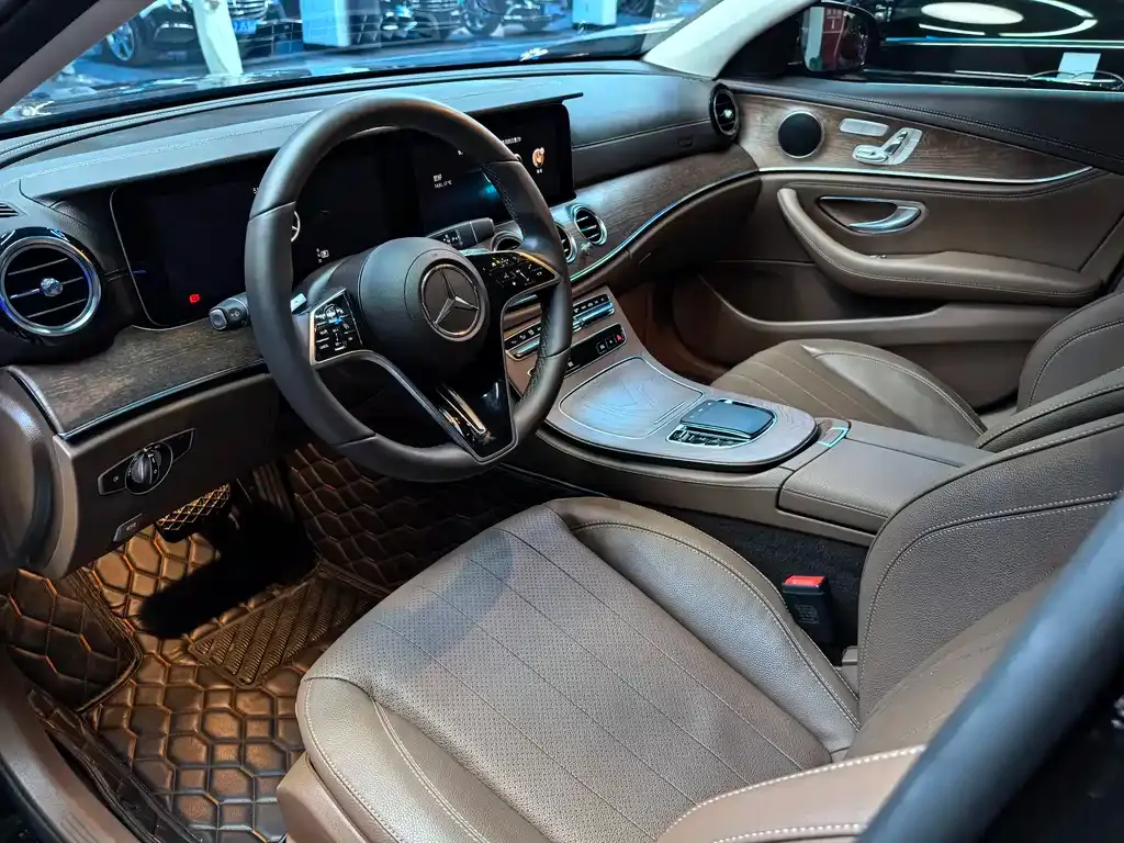 Mercedes-Benz E-Class 2023 из CN, фото 10