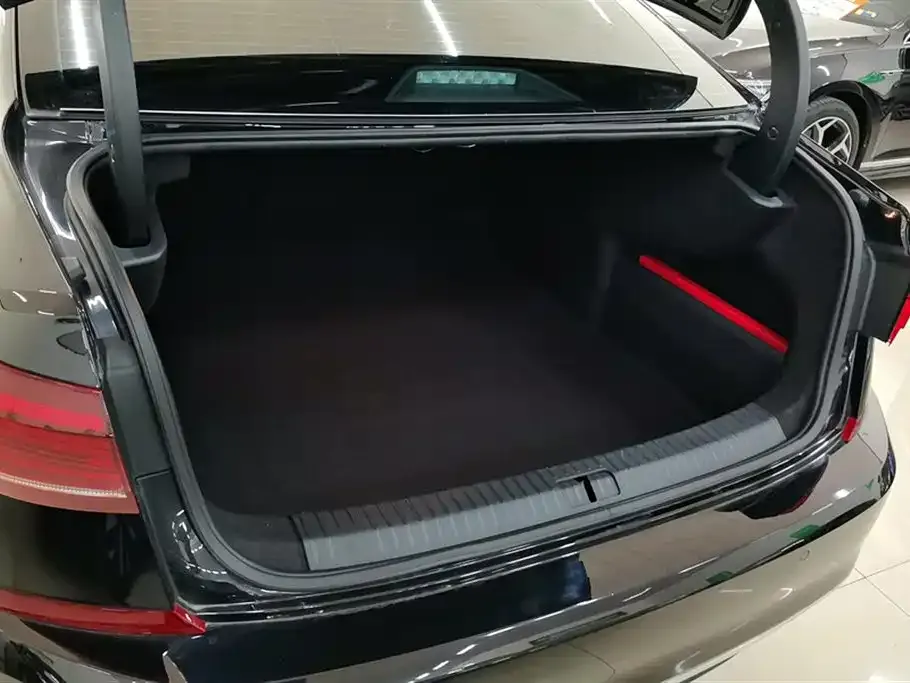Volkswagen Passat 2024 из CN, фото 3