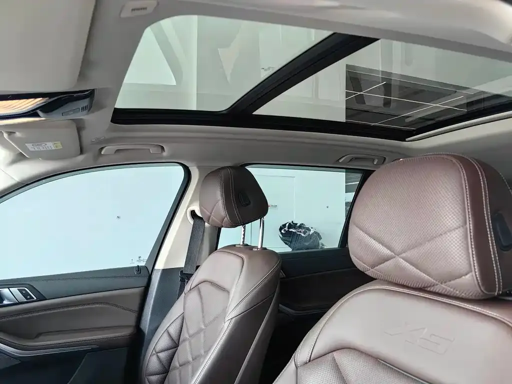 BMW X5 2023 из CN, фото 2