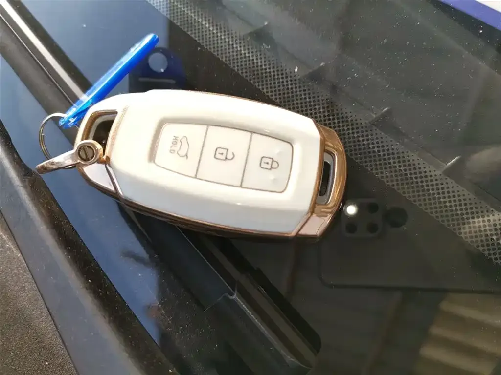 Hyundai Elantra 2023 из CN, фото 2