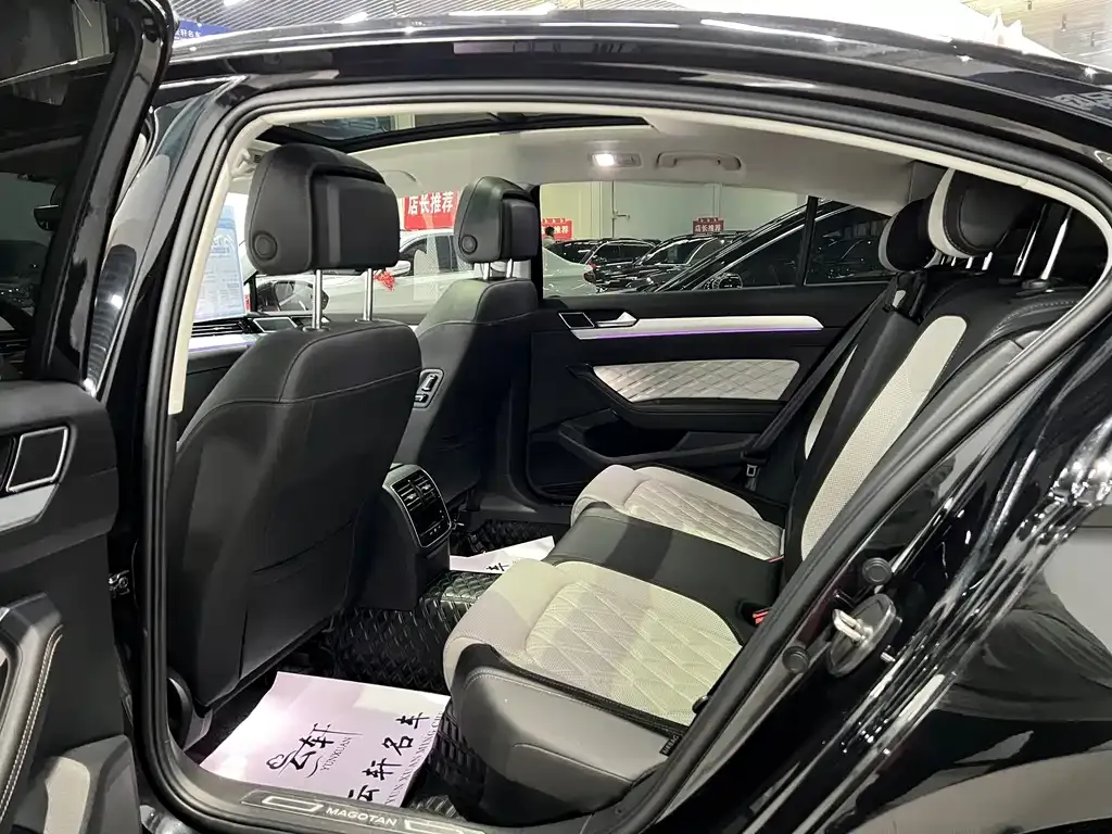 Volkswagen Magotan 2024 из CN, фото 9