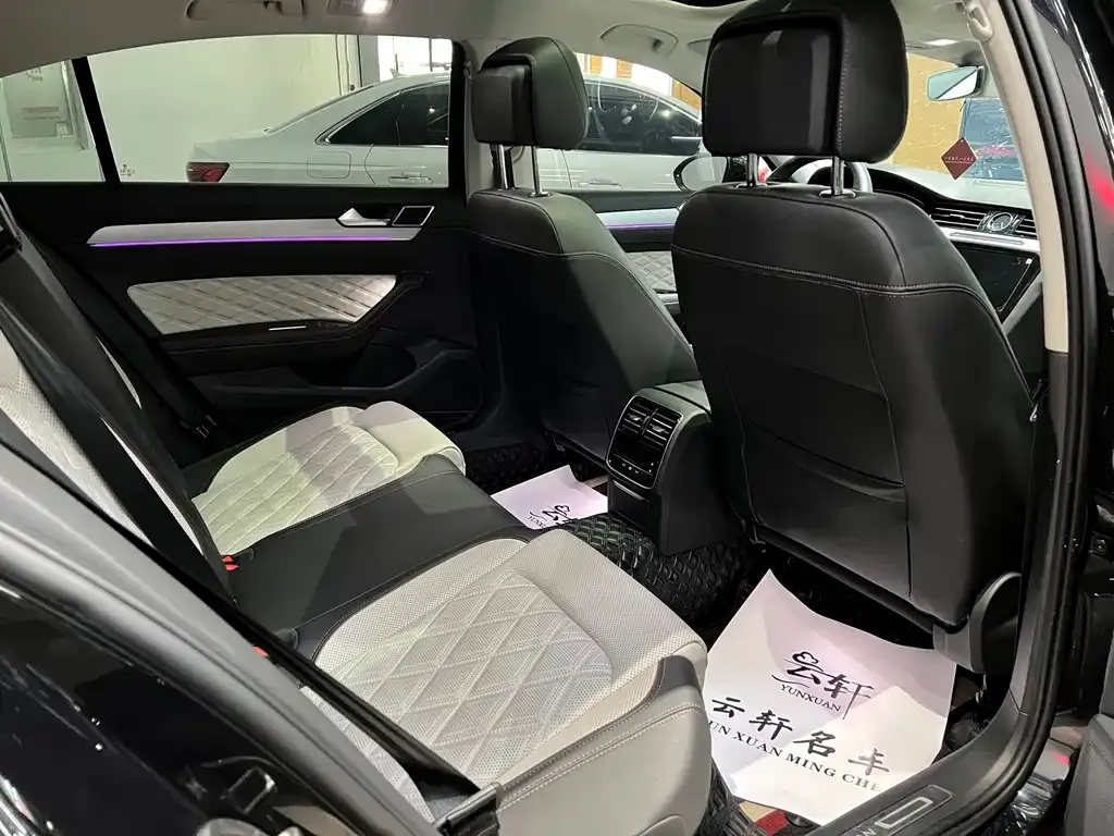 Volkswagen Magotan 2024 из CN, фото 8