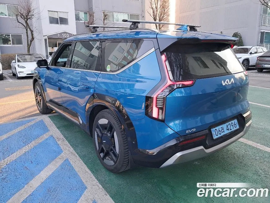 Kia EV9 2024 из KR, фото 8
