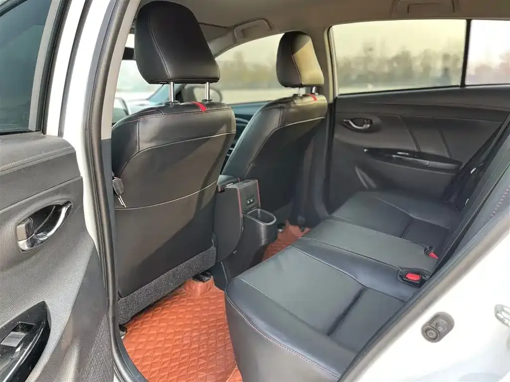 Toyota Yaris L 2022 из CN, фото 5