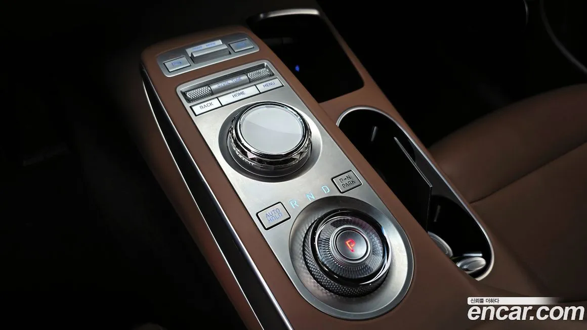 Genesis GV70 — фото 3