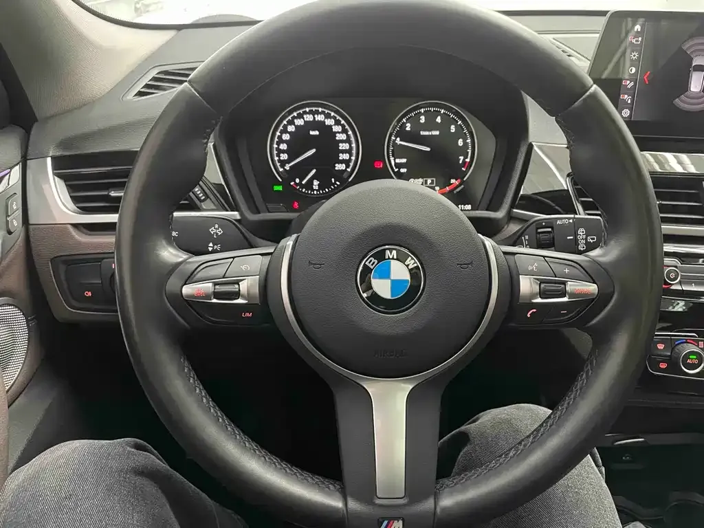 BMW X1 2021 из CN, фото 10