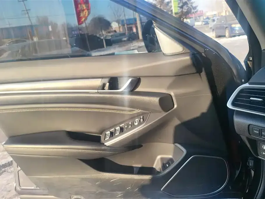 Honda Accord 2022 из CN, фото 2