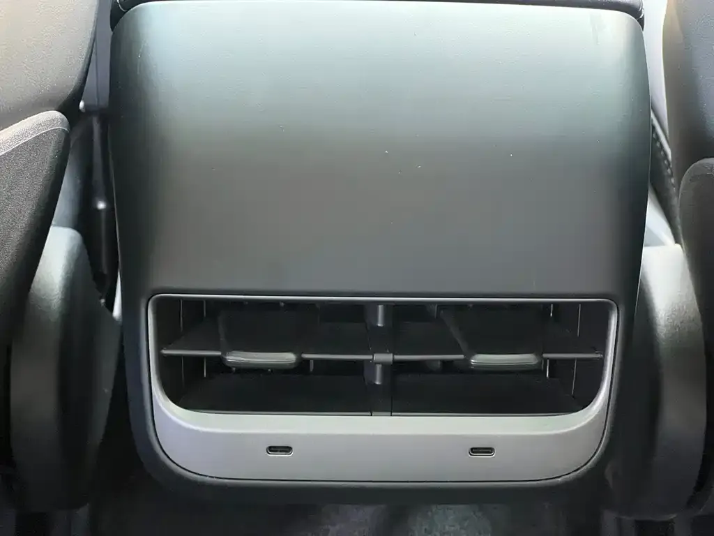 Tesla Model 3 2022 из CN, фото 2