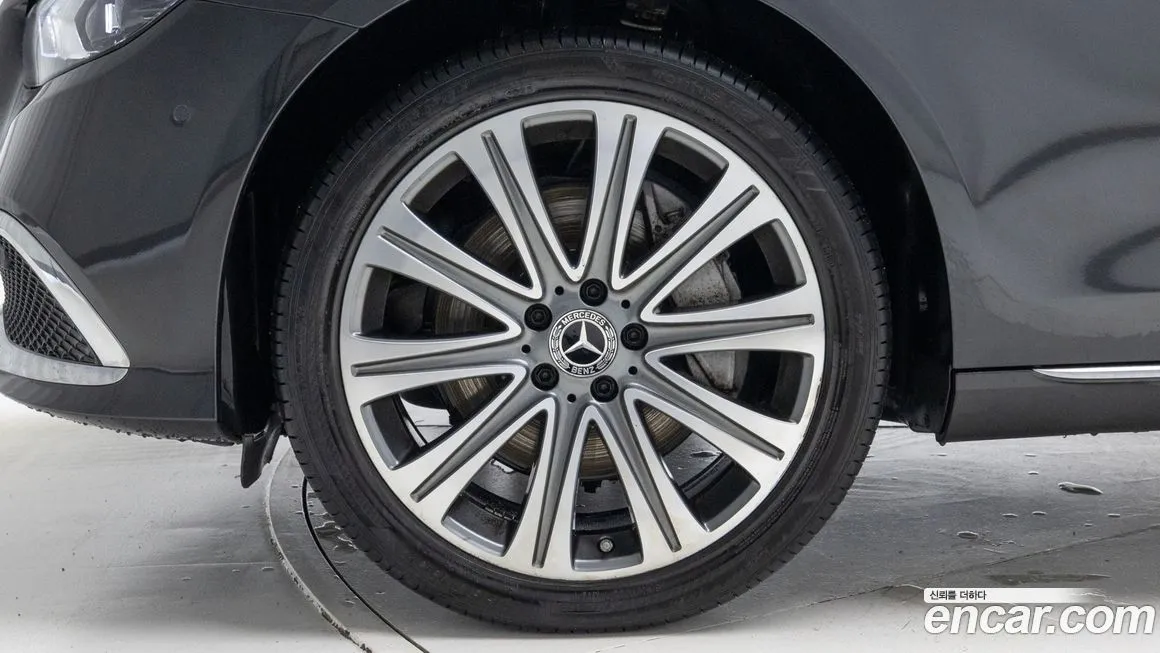 Mercedes-Benz E-Class 2023 из KR, фото 10