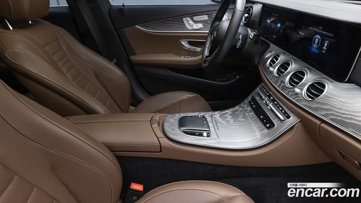 Mercedes-Benz E-Class 2023 из KR, фото 7