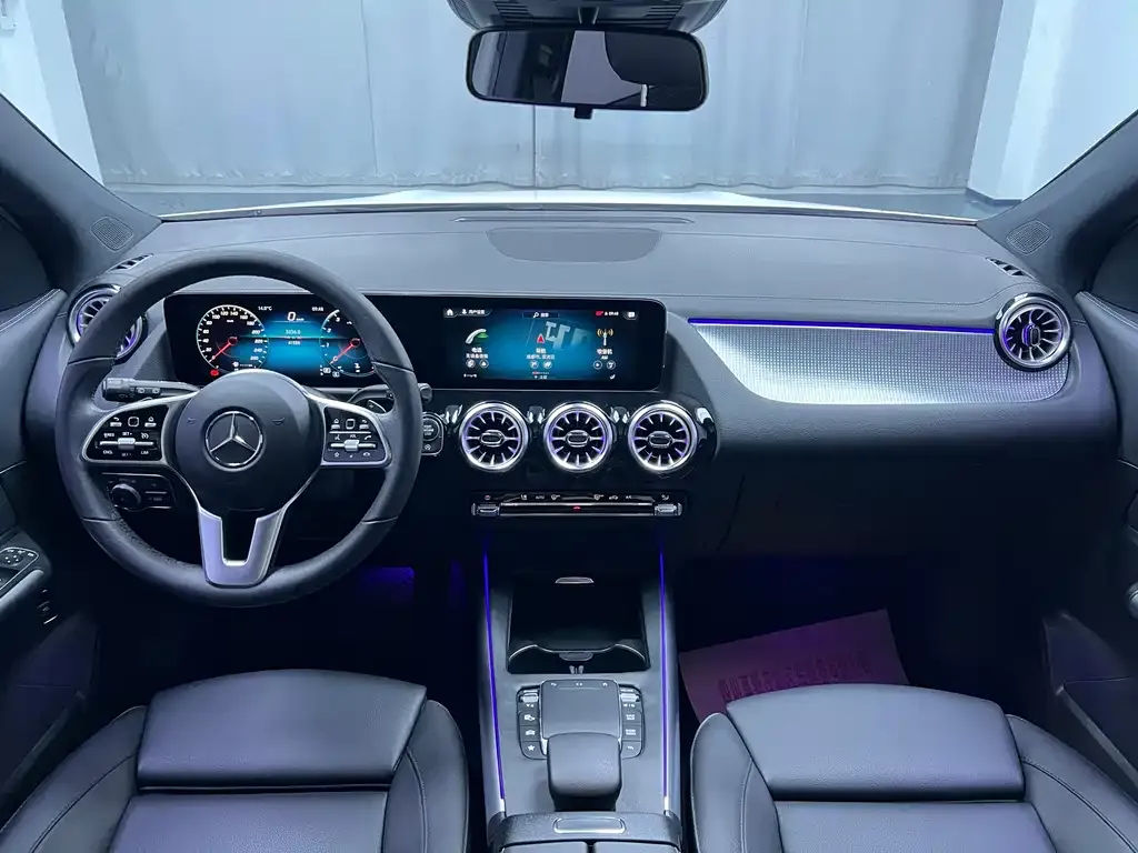 Mercedes-Benz GLA — фото 10