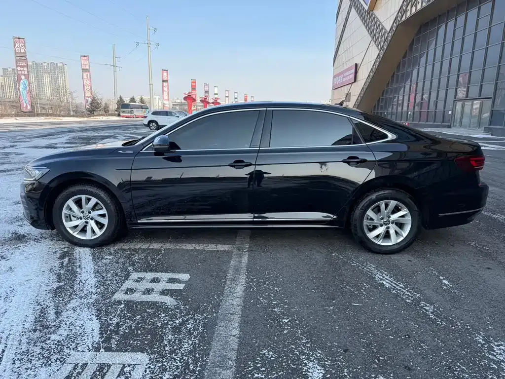 Volkswagen Passat 2022 из CN, фото 10
