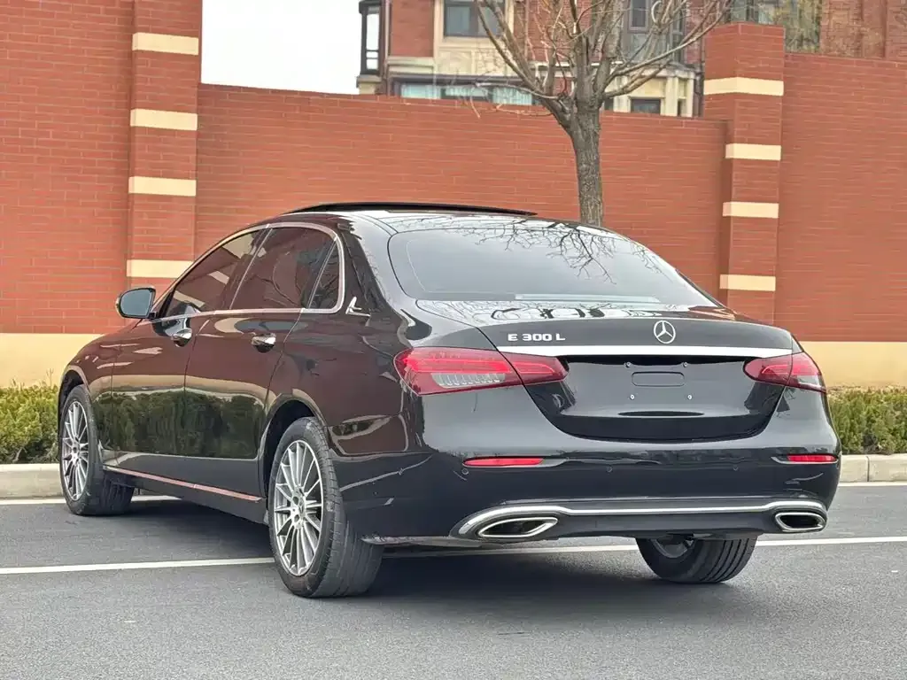 Mercedes-Benz E-Class 2022 из CN, фото 8