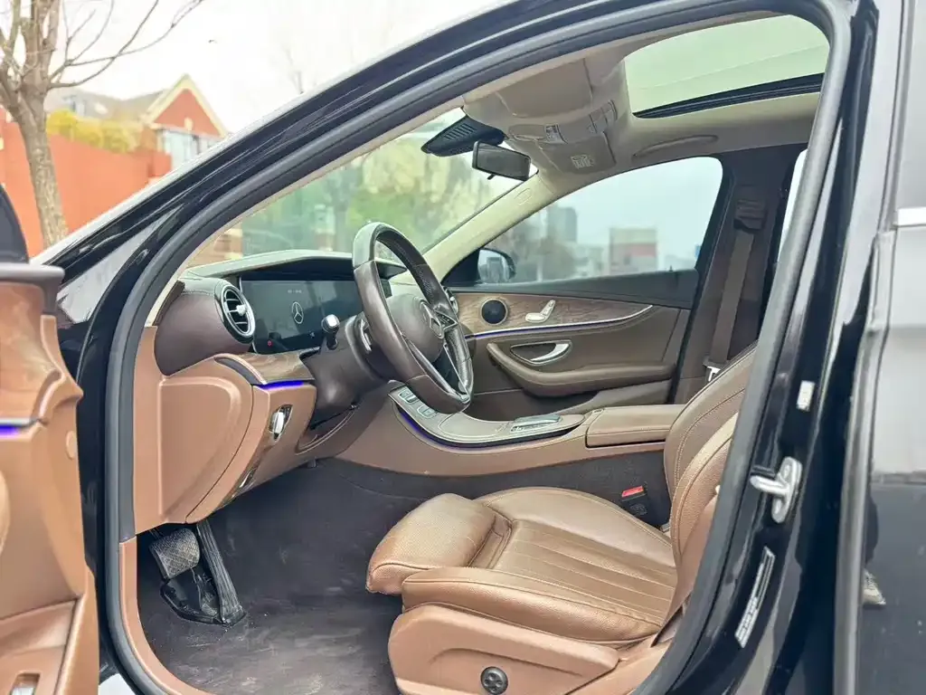 Mercedes-Benz E-Class 2022 из CN, фото 10