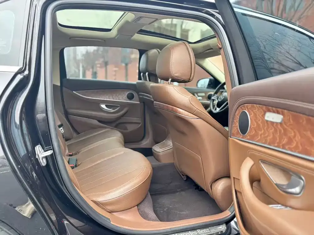 Mercedes-Benz E-Class 2022 из CN, фото 9