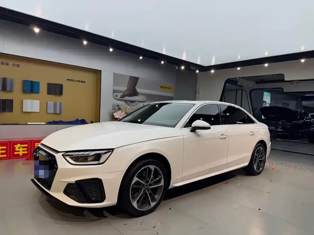Audi A4L 2025 из CN, фото 1