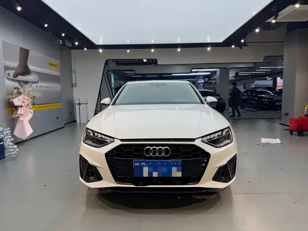 Audi A4L 2025 из CN, фото 10