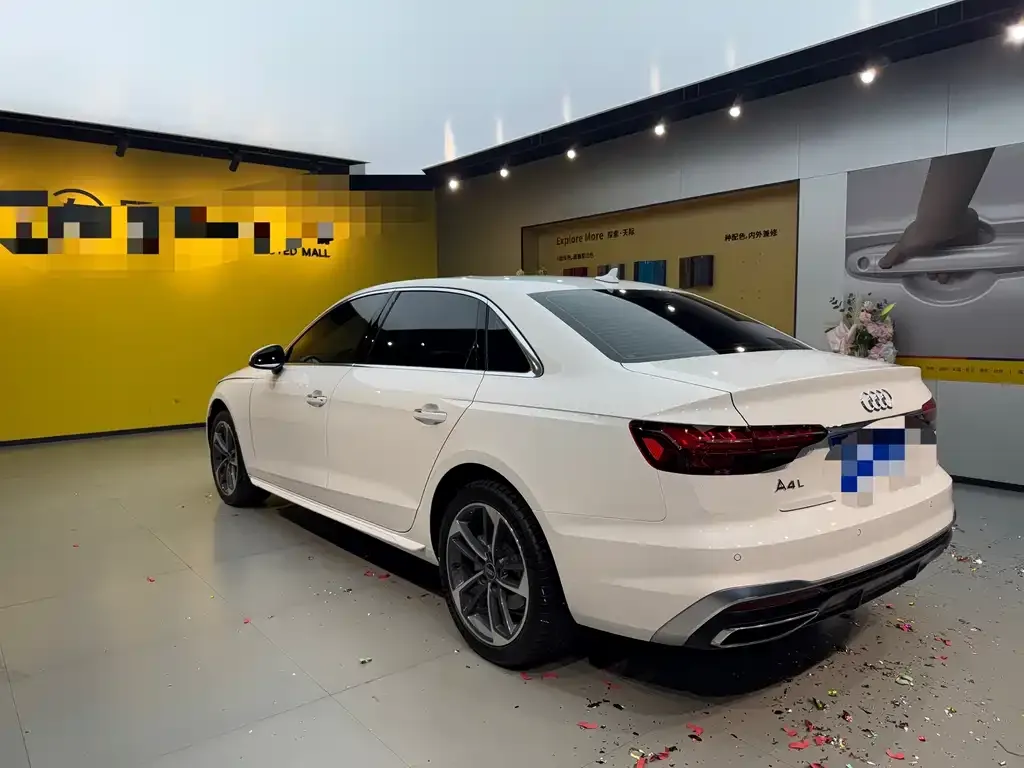 Audi A4L 2025 из CN, фото 8