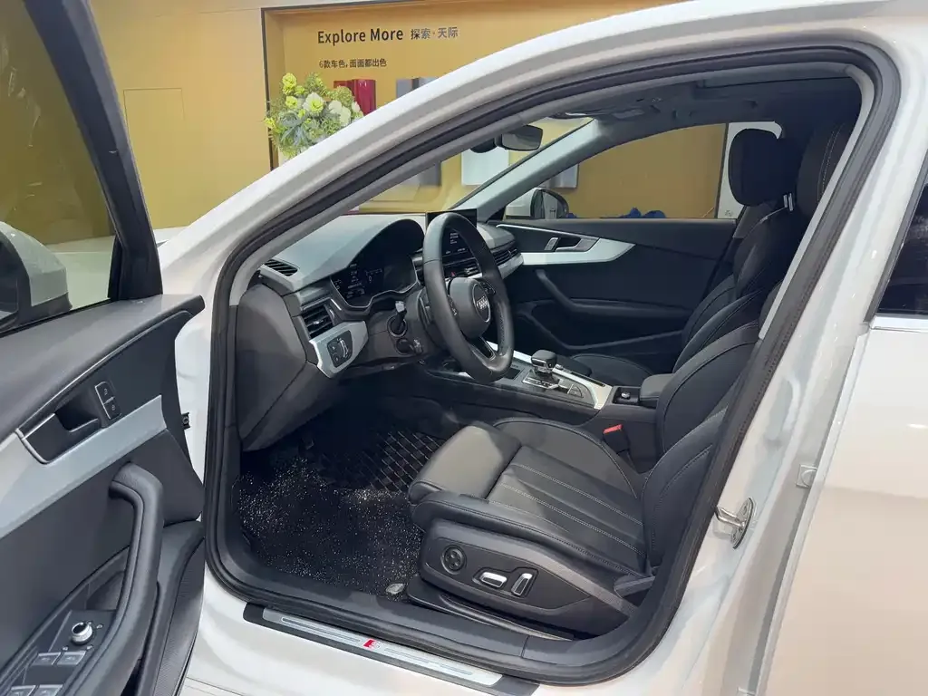 Audi A4L 2025 из CN, фото 9