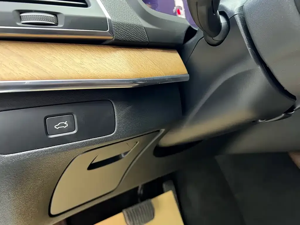 Volvo XC90 2023 из CN, фото 7