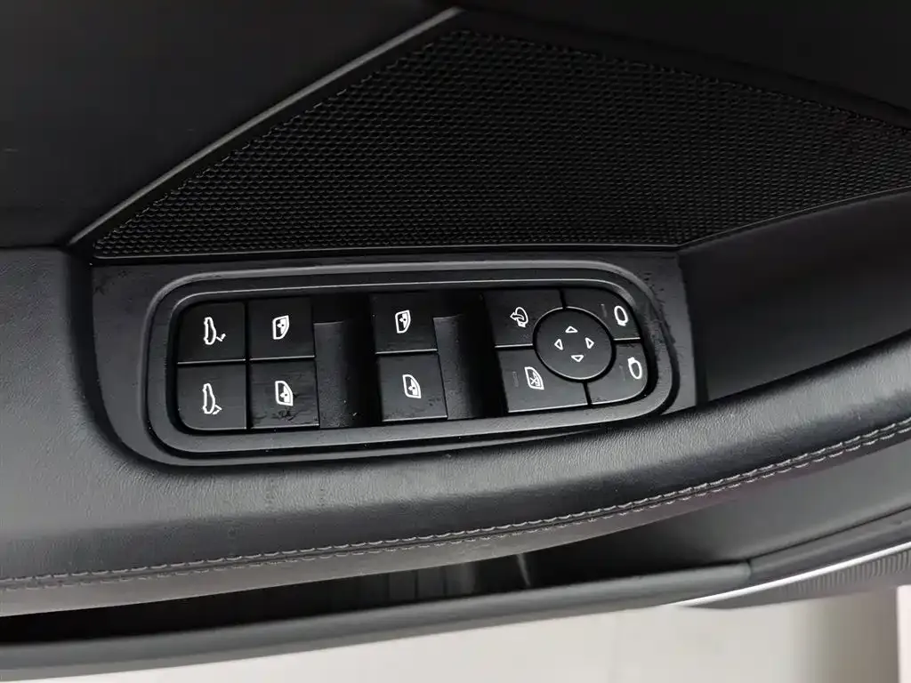Porsche Panamera 2023 из CN, фото 7