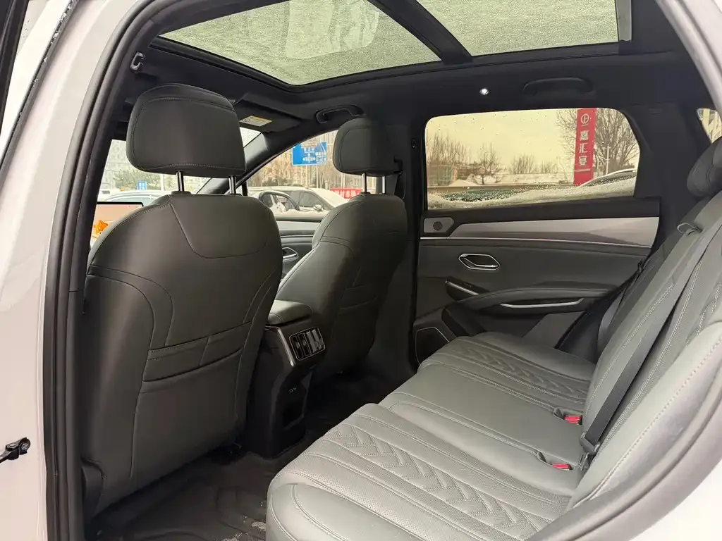 BYD L DM-i 2025 из CN, фото 8