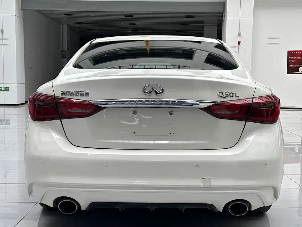 Infiniti Q50L 2023 из CN, фото 4
