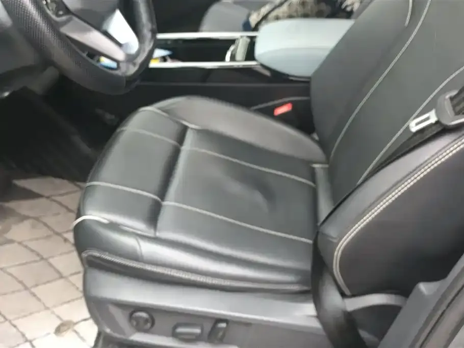 Volkswagen ID.4 X 2023 из CN, фото 8