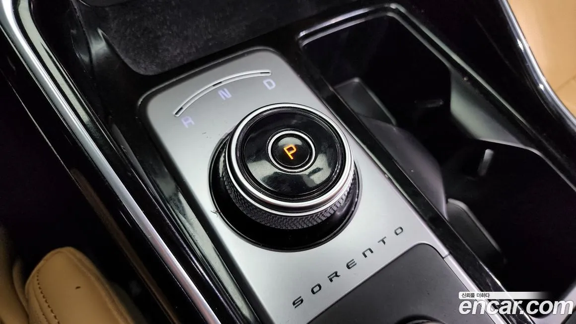 Kia Sorento — фото 4