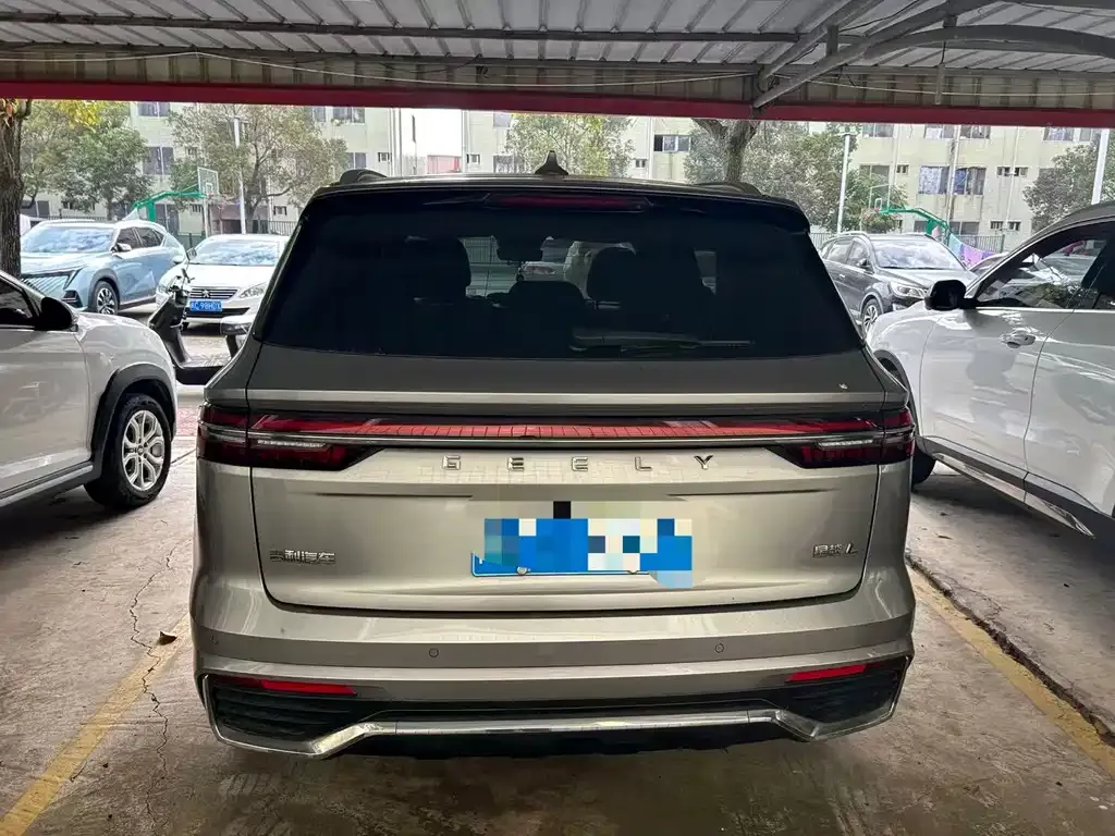 Geely Xingyue L — фото 6